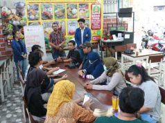 Tim PkM USM Beri Pelatihan Design Packaging kepada Komunitas UMKM Tangan Terampil Semarang