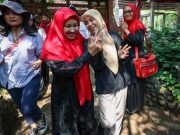 Siti Atikoh Ketemu ‘Bestie’ Usai 10 Tahun Terpisah, Bikin Terharu
