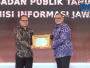 USM Terima Penghargaan dari KIP Jateng