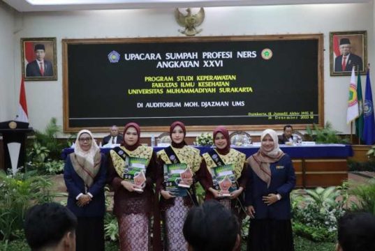 97 Lulusan Program Profesi Ners FIK UMS Ucapkan Sumpah Profesi