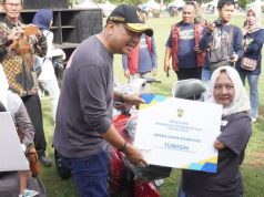 Serahkan Bantuan bagi Disabilitas, Pj Bupati Jepara: Karyanya Keren dan Bernilai Ekonomi