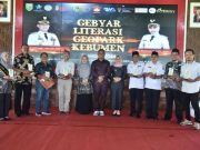 Bupati Beri Penghargaan kepada Para Tokoh Penggerak Literasi