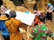 Setelah Satu Bulan Hilang, Mayat Korban Longsor Berhasil Ditemukan
