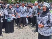 Ratusan Guru Honorer Kabupaten Tegal Tuntut Penambahan Kuota PPPK