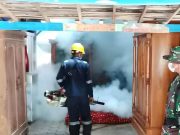 Antisipasi Terjangkitnya Demam Berdarah, Babinsa Jati Blora Gencarkan Fogging