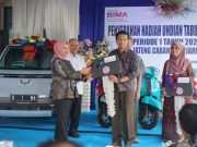 Menangi Undian Tabungan Bima, Nasabah Bank Jateng Cabang Banjarnegara Bawa Pulang Mobil Listrik dan Motor