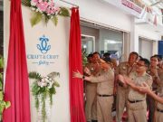 Launching Craft & Craft Gallery dan Bazar Produk Siswa SMKN 2 Jepara, Pj Bupati Serahkan Bea Siswa untuk 30 Pelajar yang Tekuni Seni Ukir