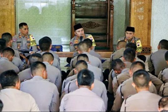 Personel Polresta Magelang Perkuat Karakter dan Keimanan