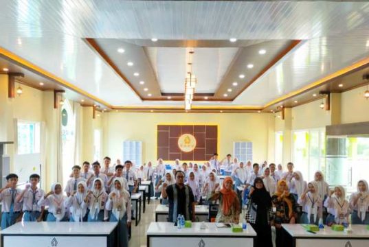 Siswa SMKN Bangsri Ikuti Pelatihan Jurnalistik, Indria Mustika: Keterampilan Menulis Tingkatkan Daya Saing