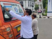 Bawaslu Tertibkan Stiker Bahan Kampanye Tertempel di Angkot