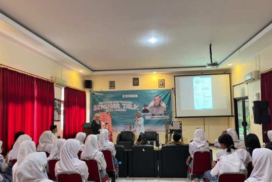Ilkom Unissula dan Wardah Ajak Wanita Pahami Kecantikan