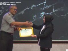 BKBH USM Terima Penghargaan dari Kemenkumham Jateng