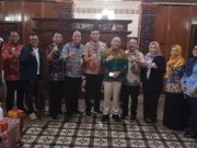 Busana Pengantin Jungpara Diapresiasi Pj Bupati, Silahkan “Mantenan” di Pendopo