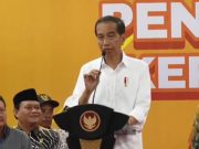 Kunjungan Kerja ke Grobogan, Jokowi Serahkan Bantuan Stimulan untuk Petani Puso di Grobogan, Demak, Kudus, Pati