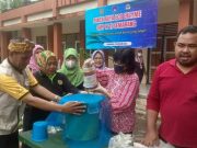 Gerakan Mencintai Bumi SMP Negeri 11 Semarang Panen Raya 1.000 Botol Eco Enzyme