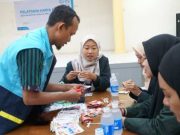 Daur Ulang Sampah, PLN UIK Tanjung Jati B Latih Mahasiswa Hasilkan Karya Seni yang Bermanfaat
