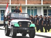 Pakai Mobil Jeep Terbuka, Pemeriksaan Barisan Apel Pengawasan Pemilu