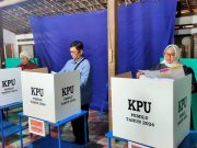 Bupati dan Wabup Sragen Mencoblos Bersama Keluarga Besar di Desa Tempat Kelahirannya