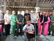 Bezuk dan Takziah ke Anggota KPPS yang Sakit dan Meninggal