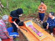 Ruwah, Bulan untuk ‘Meruhi’ Ruh Arwah