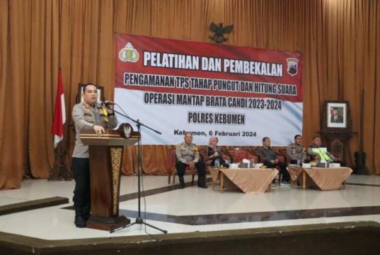 570 Anggota Polres Kebumen Siap Amankan Pungut Hitung Suara