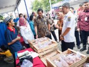Pasar Murah di Jaten Karanganyar, PJ Gubernur Jateng Nana Sudjana Sebut untuk Pengendalian Inflasi