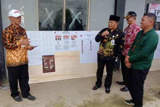 Wabup Wonosobo M Albar Pantau TPS di 4 Kecamatan, Ingatkan Penyelenggara Pemilu untuk Netral