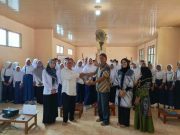 Siswa MTs Darul Istiqomah Dilatih Menulis, Ini yang Disampaikan Hadi Priyanto dan Amaliya Hidayah Rofiq