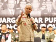 Ganjar Pranowo: 3 Jenderal “Mencla-mencle” Dukung Orang yang Mereka Pecat