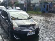 Tanggul Jebol, Banjir Nyaris Lumpuhkan Pantura Kudus-Demak