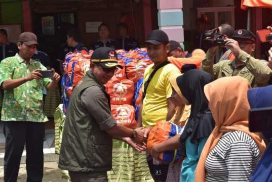 BNPB Berikan Bantuan Dana Siap Pakai dan Logistik untuk Korban Banjir di Demak