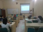Prodi Ilmu Komunikasi Unisri Gelar Pelatihan Statistik untuk Dosen
