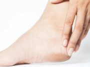 Empat Tips Mengatasi Kulit Tumit Kaki yang Pecah-pecah