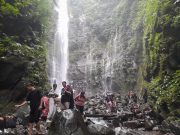 Tantangan Trekking di Curug Lawe Benowo