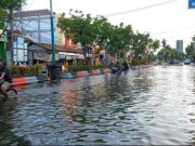 Target Perbaikan Jalan Rusak usai Banjir Di Jateng Selesai H-7 Lebaran
