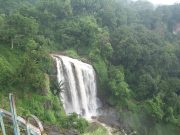 Libur Lebaran Disporapar Kendal Gelar Konser Musik Gilga Sahid di Curugsewu