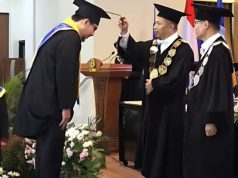 Rektor USM Mewisuda 1.044 Lulusan