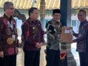 123 PNS Masuki Masa Purna Tugas, Bupati Wonosobo Serahkan SK Pensiun