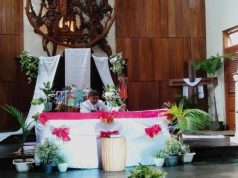 Prosesi Jalan Salib dalam Pertunjukan Wayang dan Iringan Gamelan pada Ibadah Jumat Agung di GKJ Purwodadi