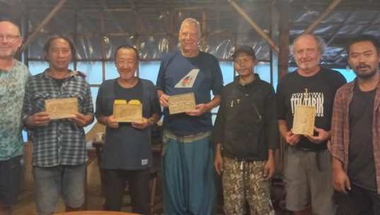 Kiat Kreatif Omah Laut Jepara, Buka Program Kelas Mengukir untuk Wisatawan Asing yang Menginap