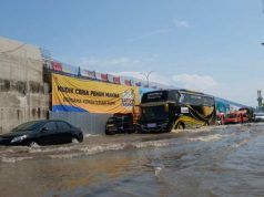 Puncak Arus Mudik, Banjir Hantam Jalan Nasional Pantura Kaligawe Semarang