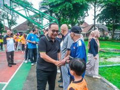 Ratusan Warga Ikuti Senam Bersama Rodanya Mas Bagia di Lapangan Kwarasan