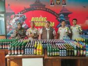 Satpol PP Demak Sita Ratusan Botol Miras