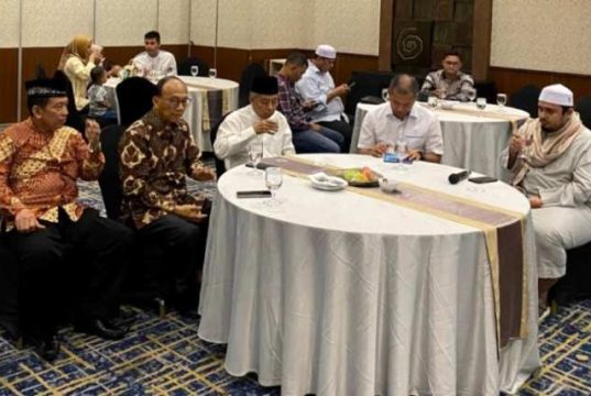 Lulusan Magister Hukum USM Harus Jadi Pemimpin yang Santun, Konsisten, Berintegrasi dan Taat Asas