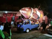 Biota Laut Raksasa Meriahkan Pawai Takbir Keliling Desa Petekeyan