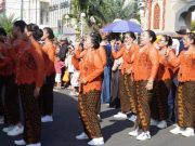 Ambyar! Ribuan Perempuan Jepara Ramaikan Karnaval Hari Kartini