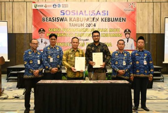 Pemkab Kebumen dan Universitas Pertamina Beri Beasiswa 10 Anak