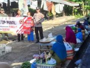 Personel Polisi Bersama Anggota TNI Sosialisasikan Saber Pungli