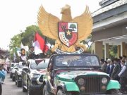 Ribuan Santri Menggelar Prosesi Kirab Panji Negoro
