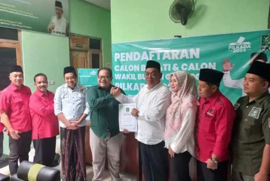 Kader PDI Perjuangan Grobogan Setyohadi Daftar Cabup ke PKB